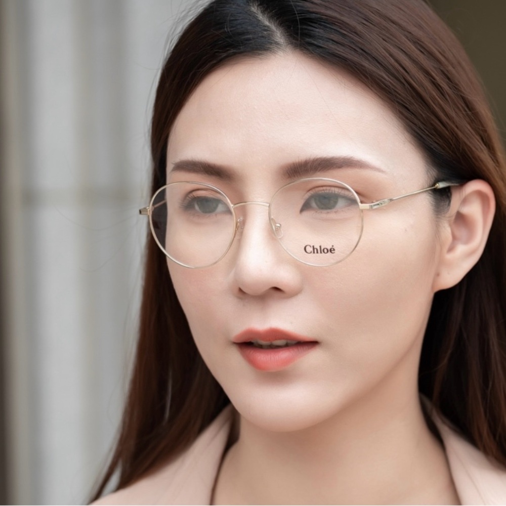 Chloe Gold Round Glasses